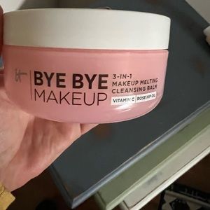 It cosmetic bye bye make up